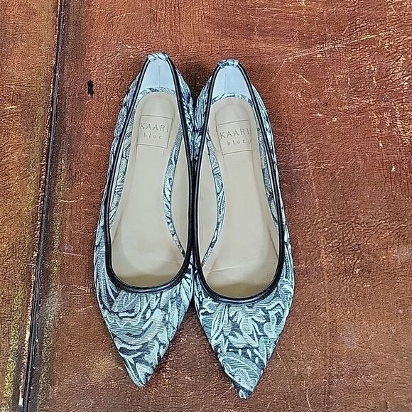 KAARI BLUE WOMEN'S HILLARY FABRIC POINTED TOE BALLET FLATS - Picture 3 of 16